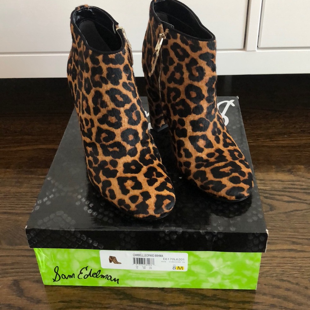 Sam Edelman Cambell Leopard Booties Size 8M